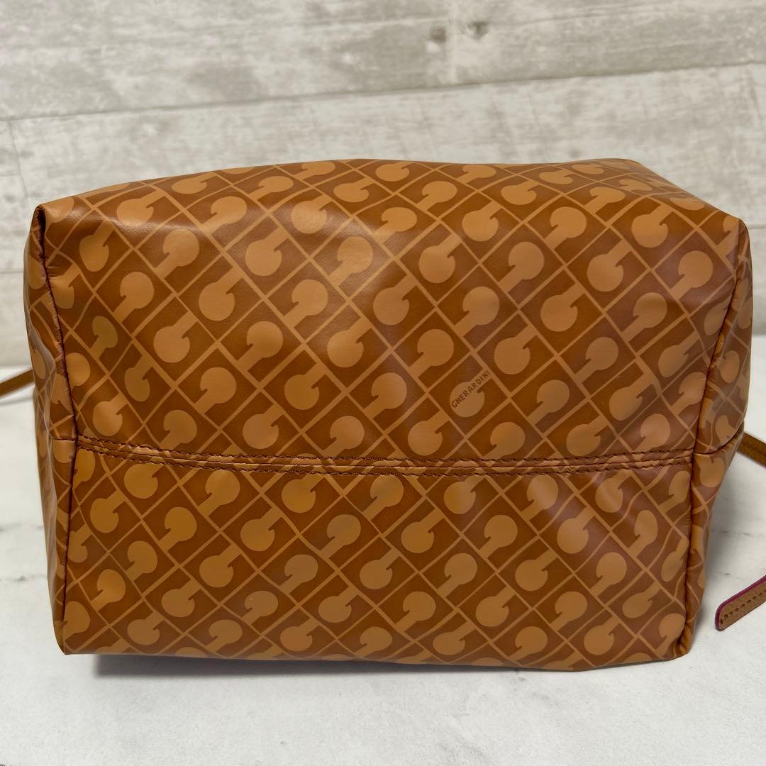 美品　GHERARDINI レザートートバッグ ブラウン　ピンク　リバーシブル