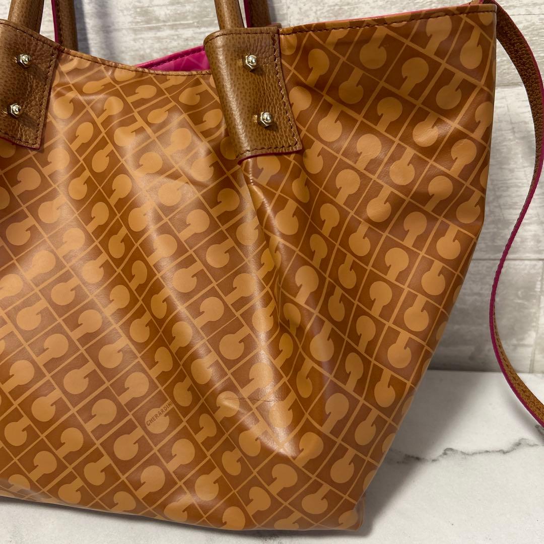 美品　GHERARDINI レザートートバッグ ブラウン　ピンク　リバーシブル