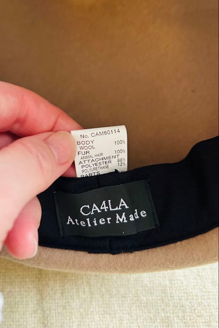 ポンポン付きとんがりベレー　CA4LA Atelier Mad PON PON