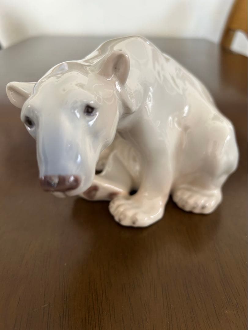 北欧デンマーク ロイヤルコペンハーゲン 白クマ フィギュル