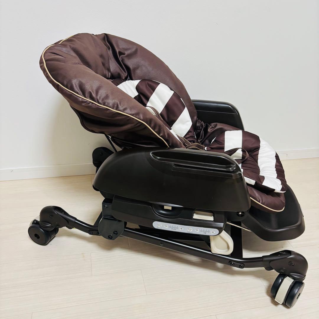 Combi ネムリラ4キャス AT 電動ハイローチェア オートスイング テーブル