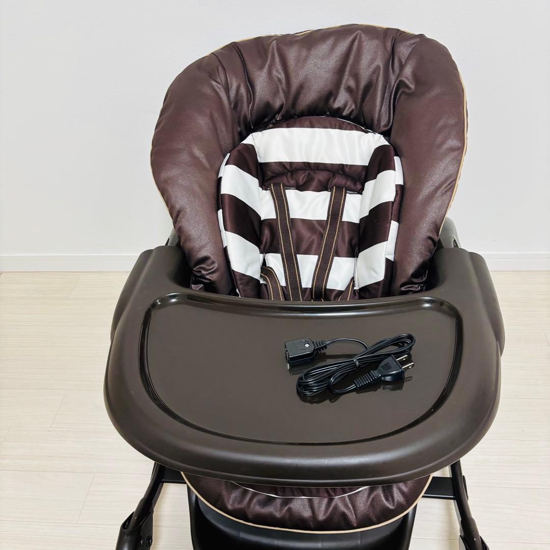 Combi ネムリラ4キャス AT 電動ハイローチェア オートスイング テーブル