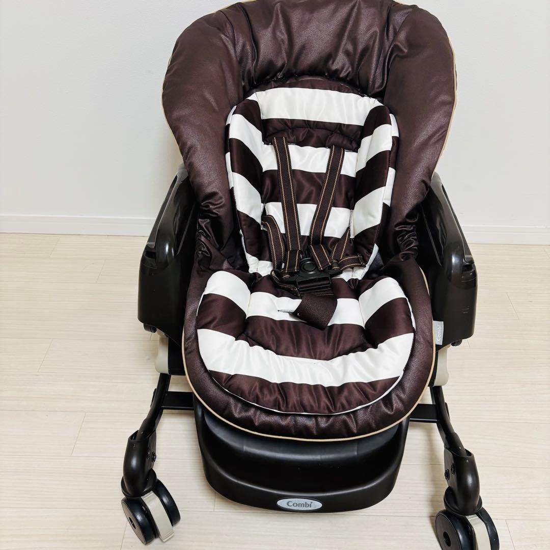 Combi ネムリラ4キャス AT 電動ハイローチェア オートスイング テーブル