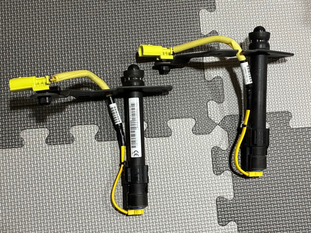 [中古部品]マツダ　NDロードスター　アクティブボンネットアクチュエーターR/L