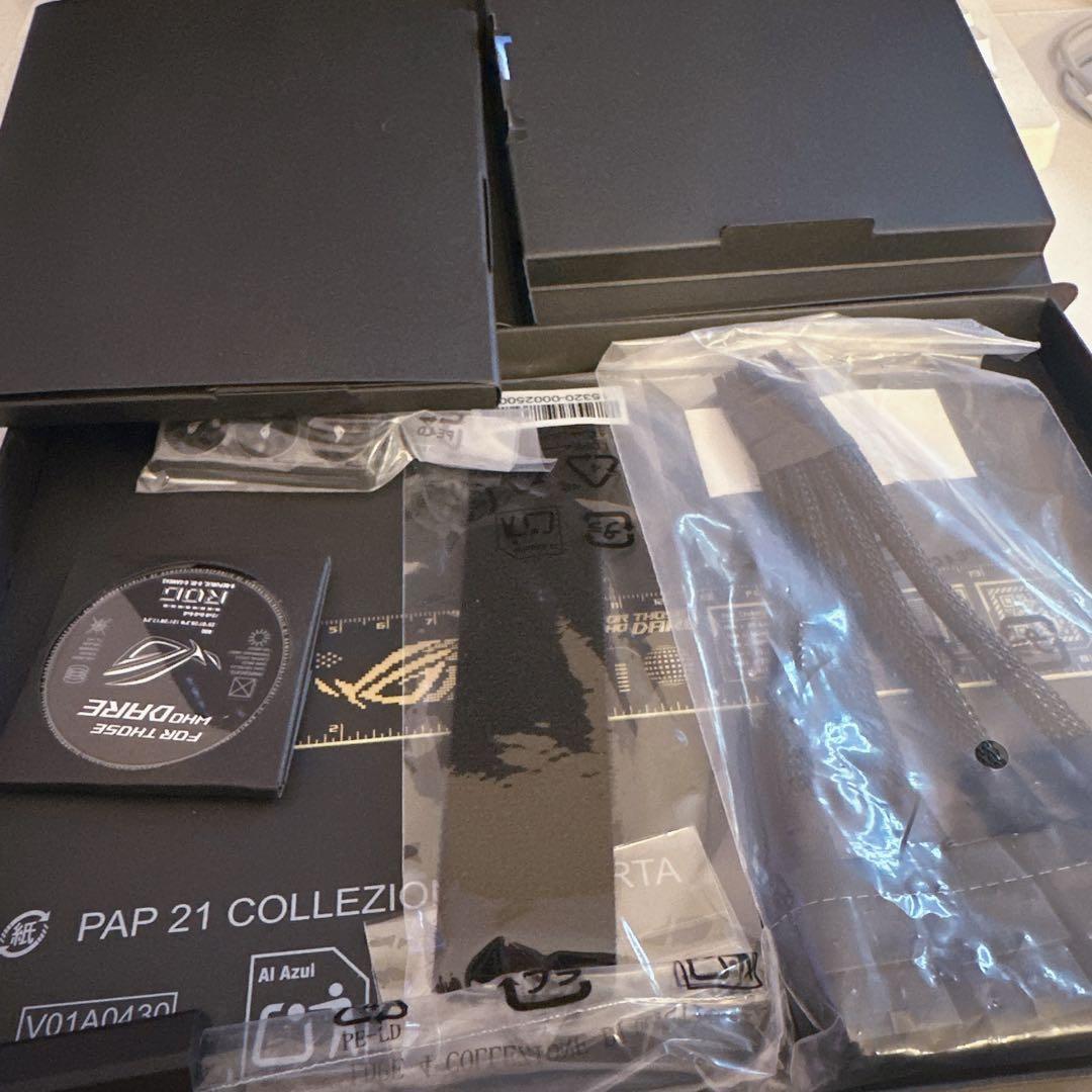 RTX 5090 ROG Astral アストラル