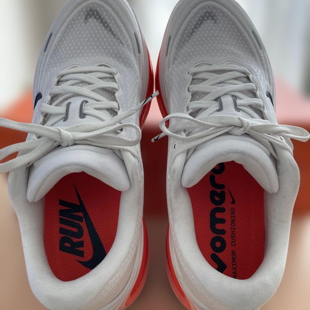 【美品】NIKE ボメロプラス　25cm