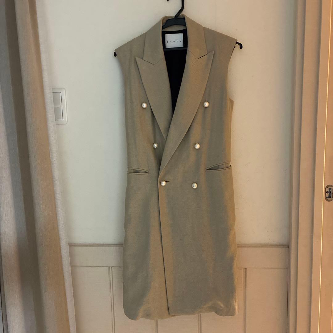 CINOH/チノ　パールボタンダブルジレ