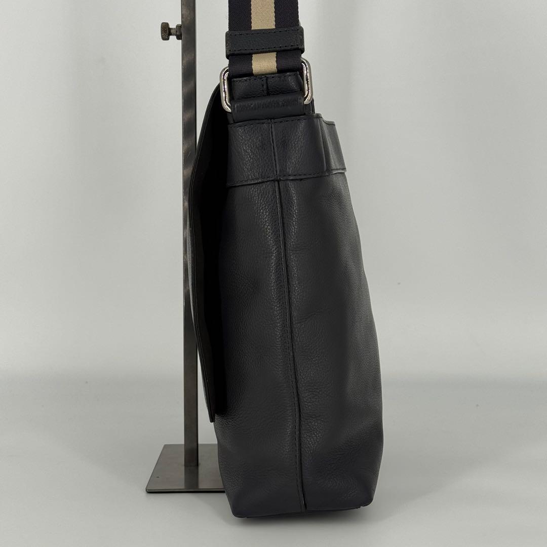 COACHコーチ チャールズ ショルダーバッグ レザー ネイビー紺 F72362