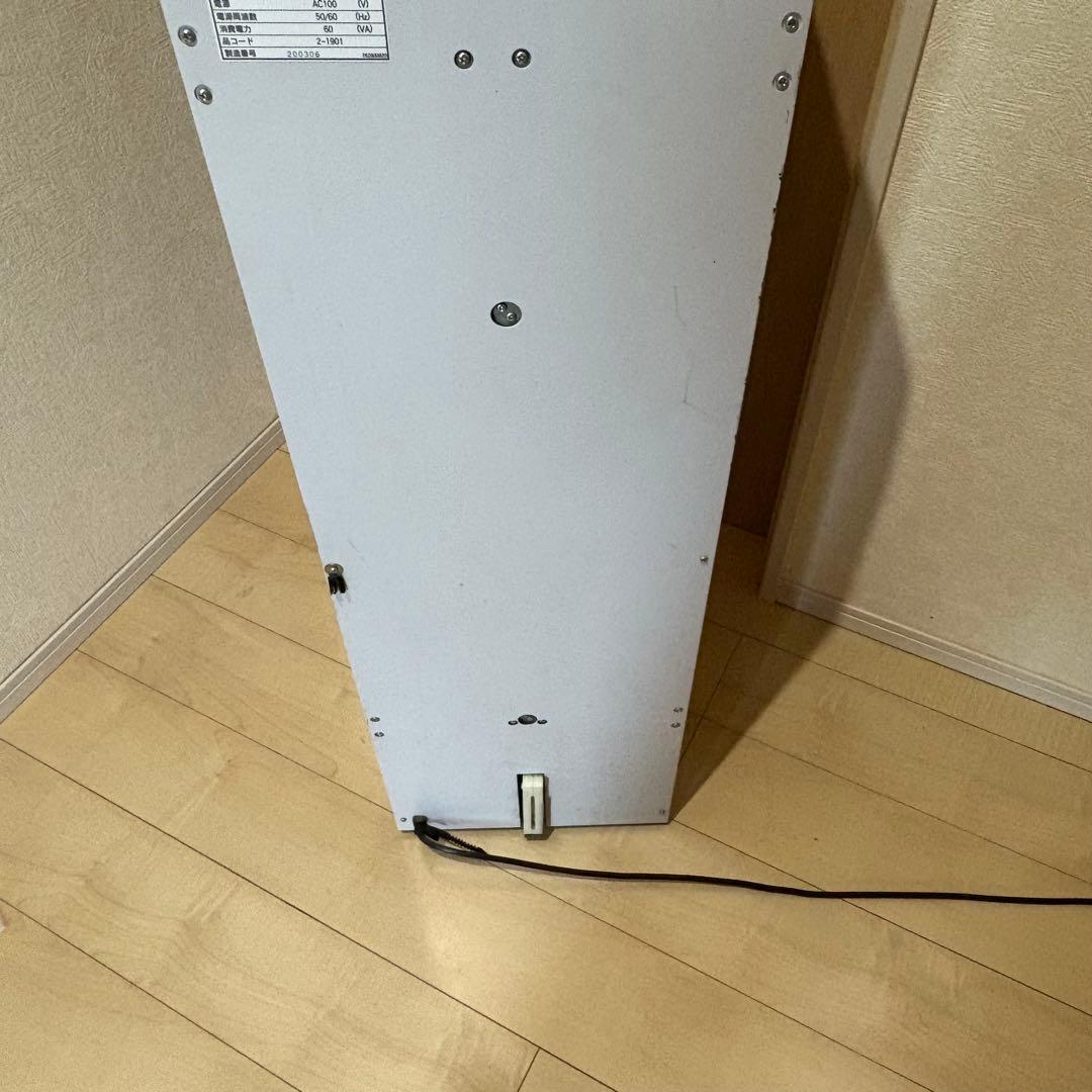 スリッパディスペンサー