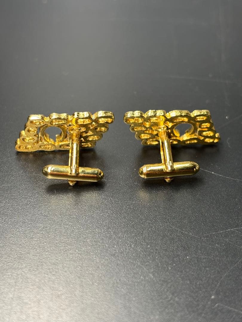 【希少品】オメガ OMEGA Ω 立体ロゴカフス カフリンクス ゴールド ボタン