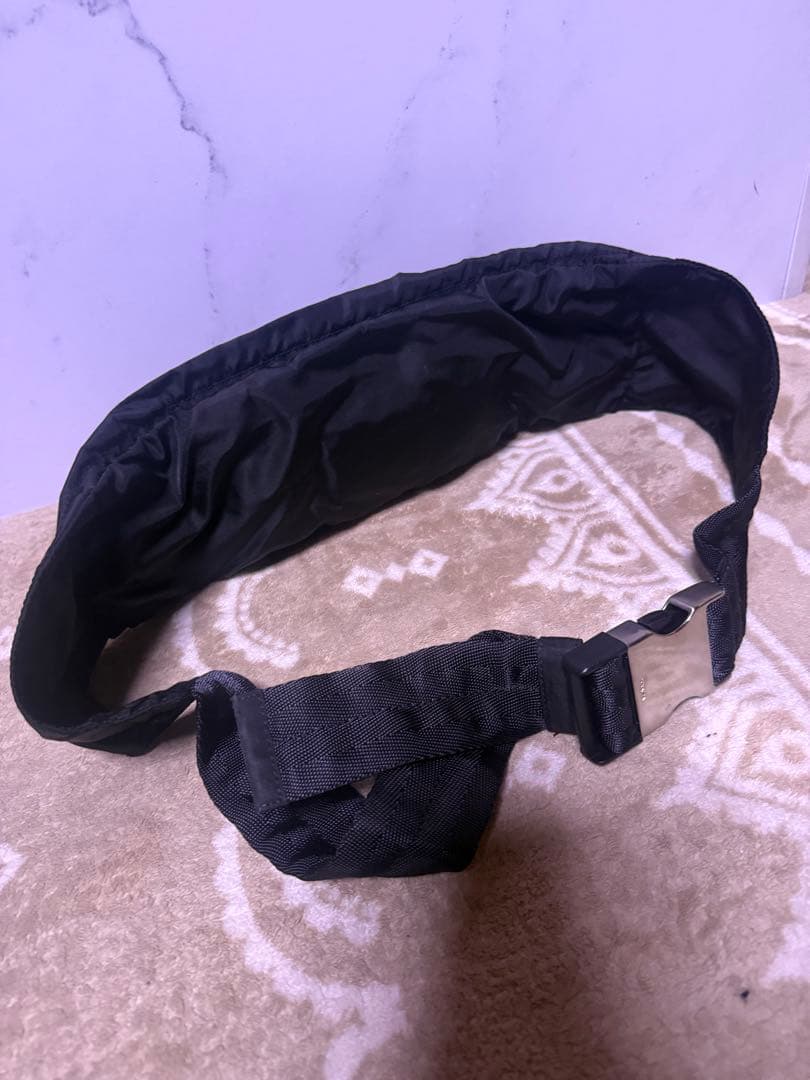 最終価格！PRADA ブラック ナイロン ウエストバッグ