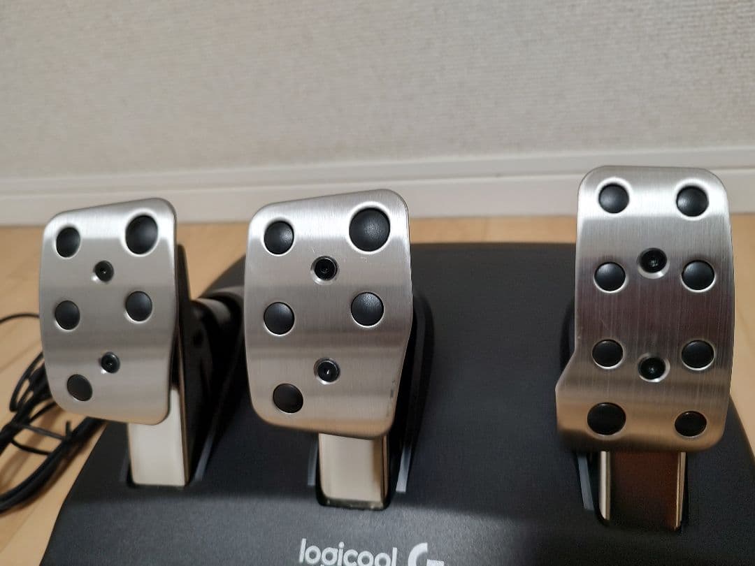 G29 ステアリングホイール