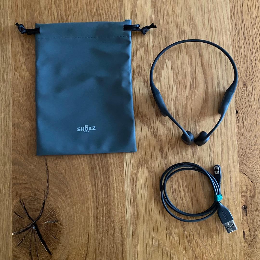 SHOKZ OPENRUN Mini 骨伝導イヤホン コズミックブラック