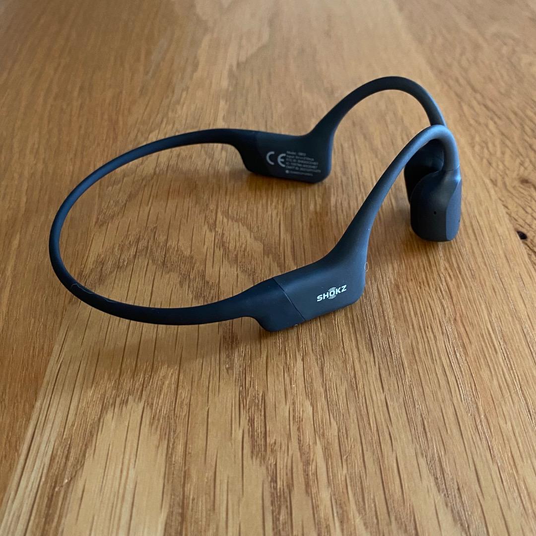 SHOKZ OPENRUN Mini 骨伝導イヤホン コズミックブラック