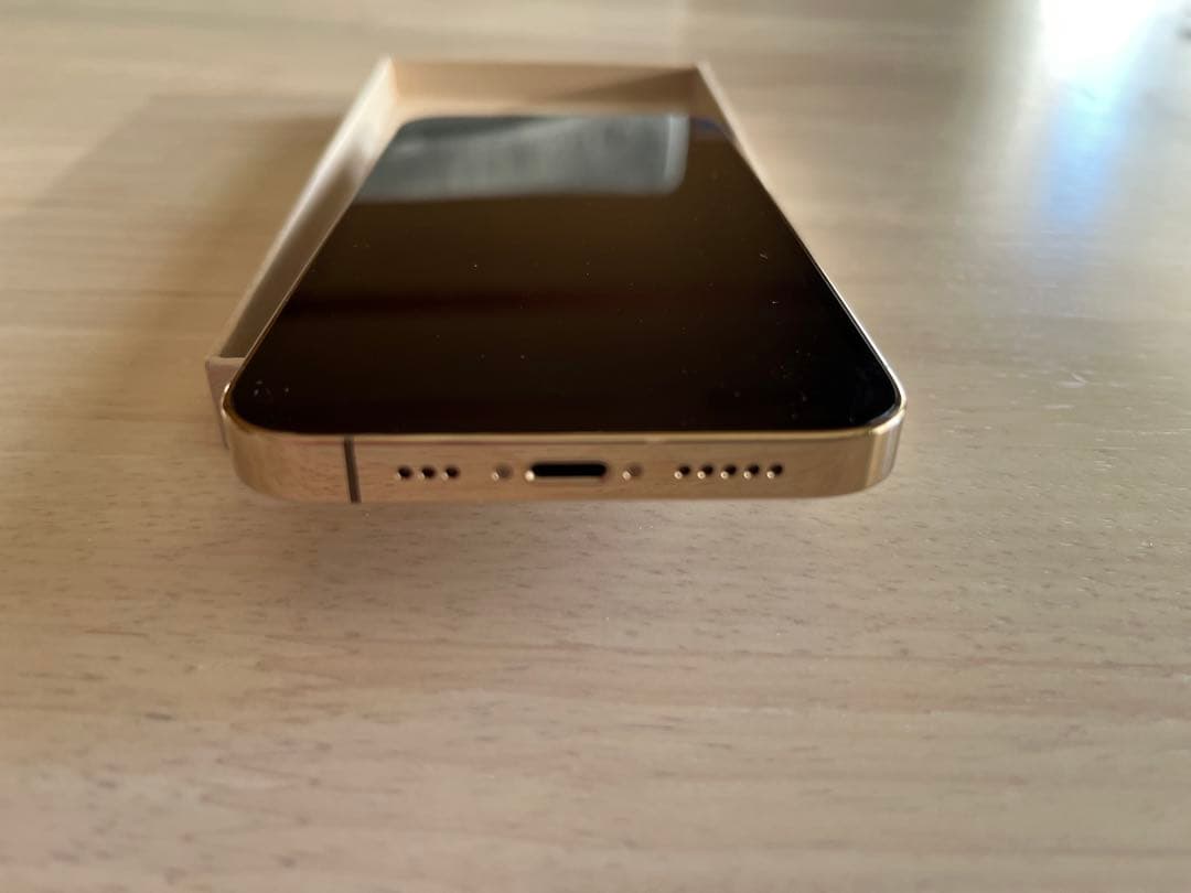 『美品』Apple iPhone 13 ゴールド本体+moftスタンド