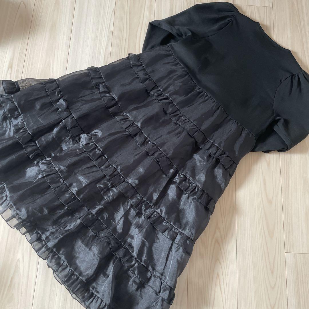 美品！！＊アンミヌ：サイズF：黒色のワンピース：チュールフリル＊