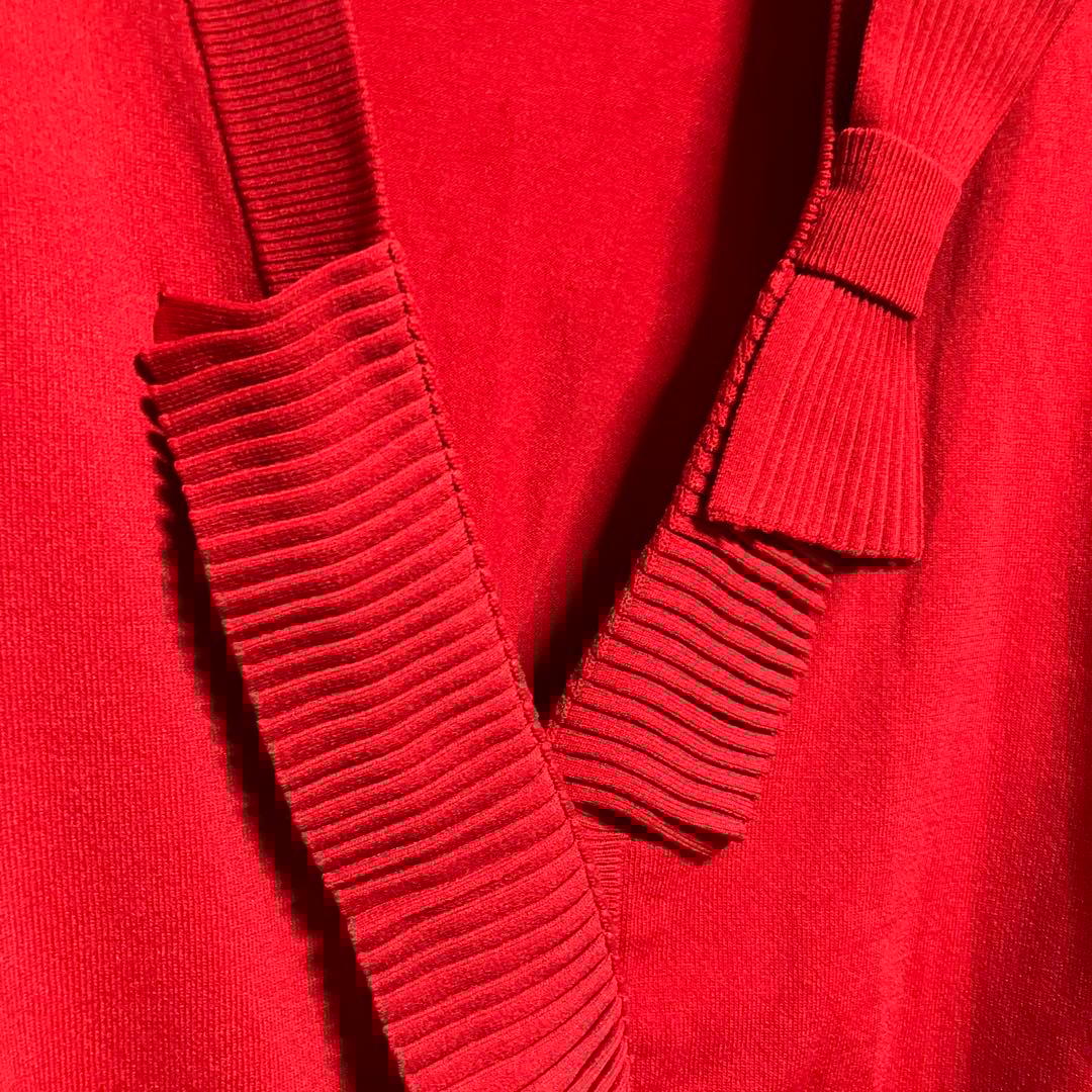 BOUTIQUE MOSCHINOプリーツフリル・リボン付きレッドカーディガン