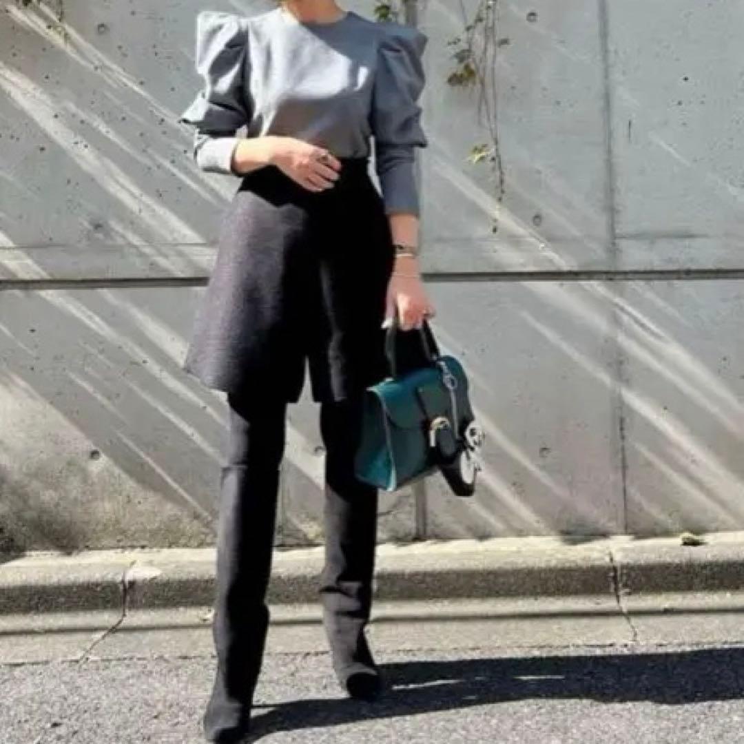 【専用】とんがりトップス　グレー　パフスリーブ　長袖 サイズ2