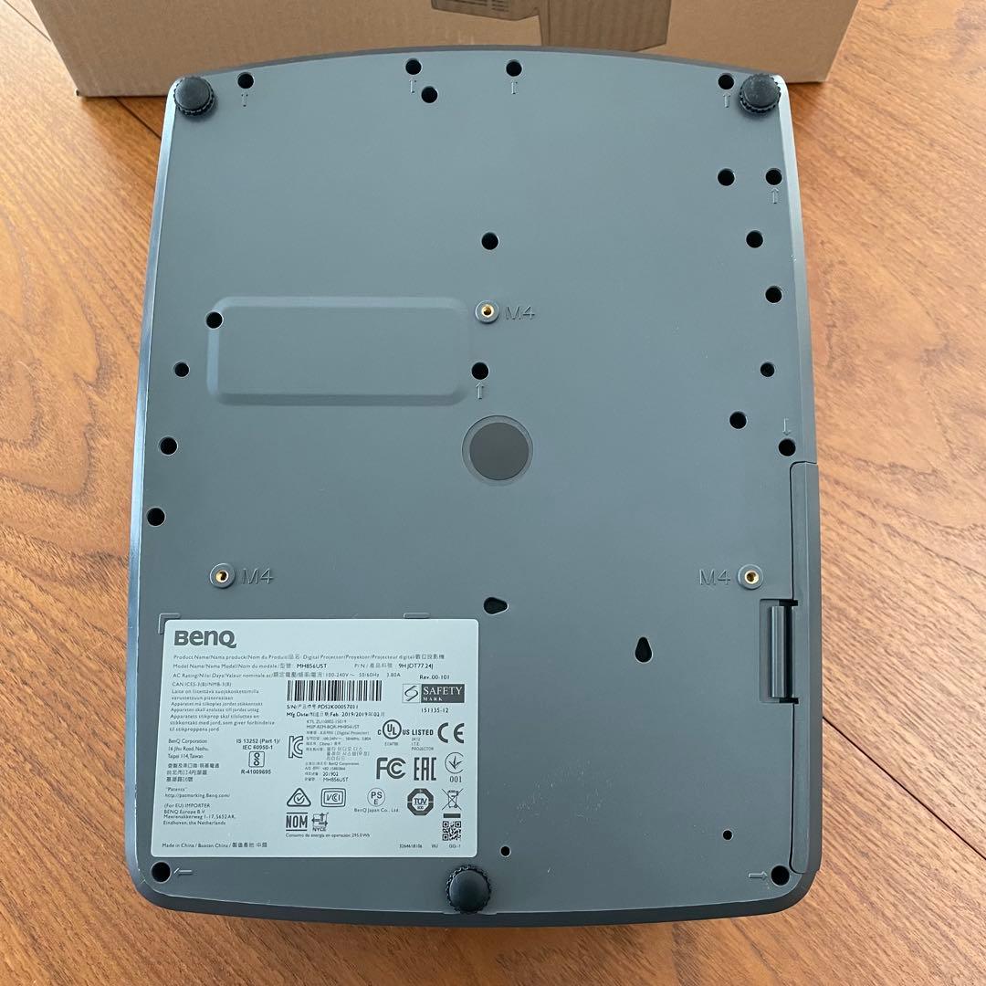 BenQ MH856UST 3500lm 超短焦点プロジェクター 壁付けキット付