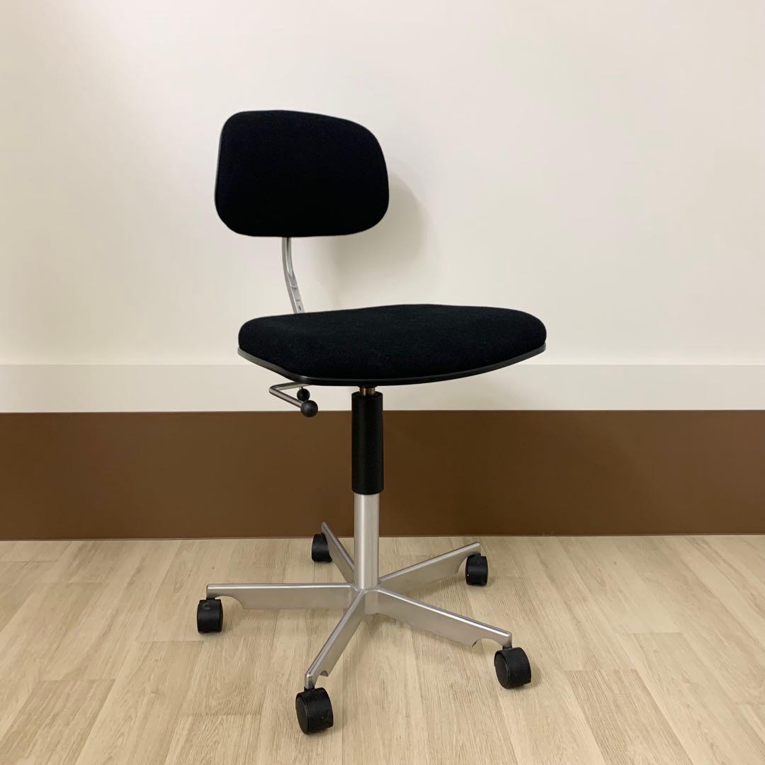 M*n様 Fritz Hansen フリッツハンセン ケビ MoMAコレクション