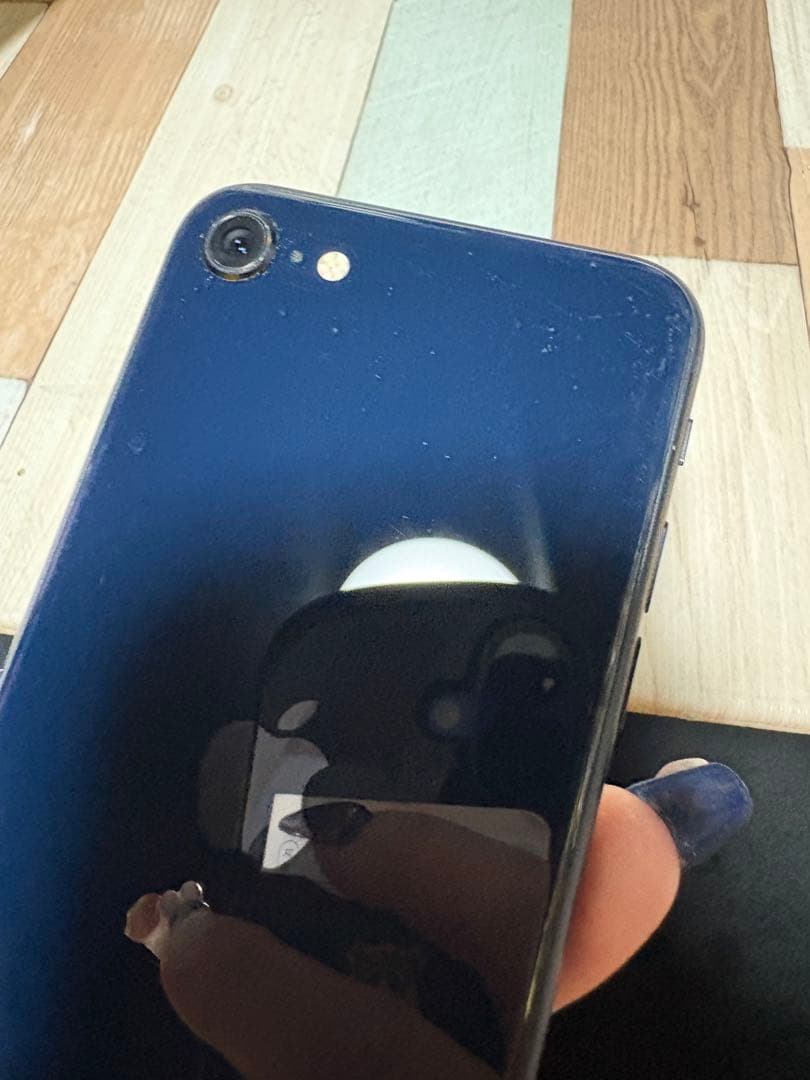 iPhone SE (第3世代) 本体