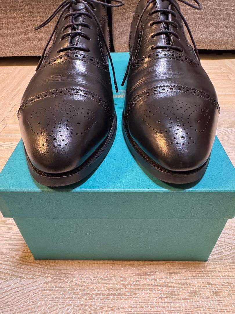 カルミナ CARMINA セミブローグ 黒 内羽根 8.5インチ（27.0cm）