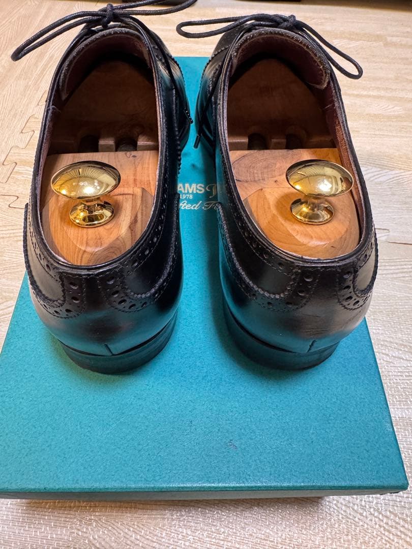 カルミナ CARMINA セミブローグ 黒 内羽根 8.5インチ（27.0cm）