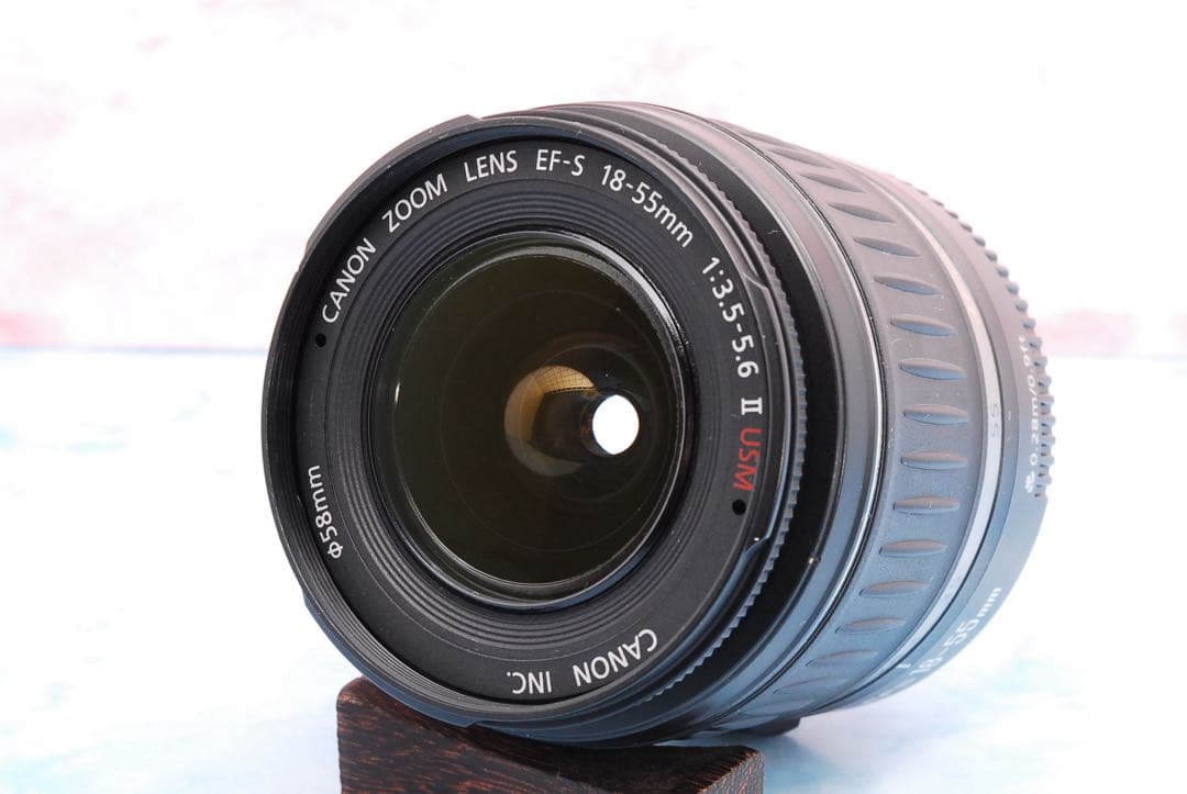 キャノン Kiss X7✨小型＆軽量で持ち運びラクラク✨一眼レフカメラ