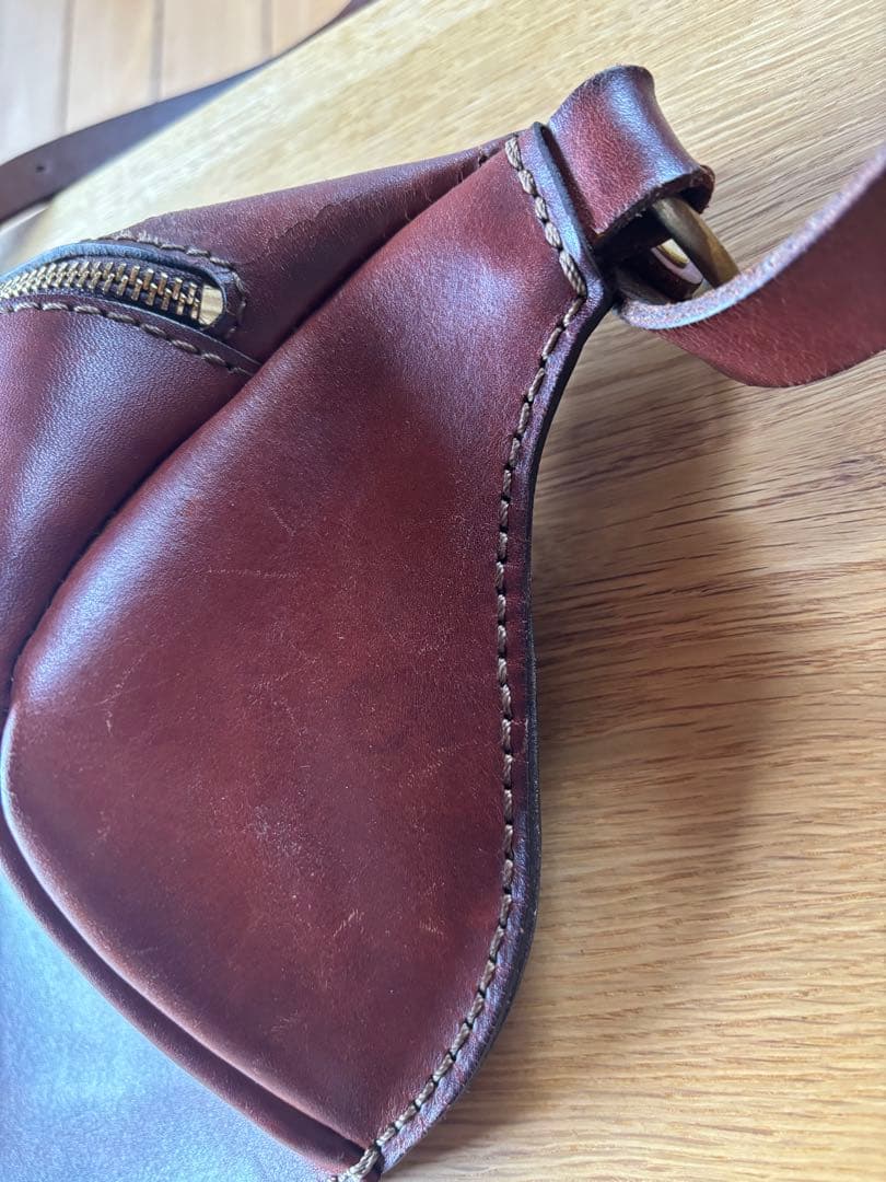 ヘルツ　ボディバック　F-5