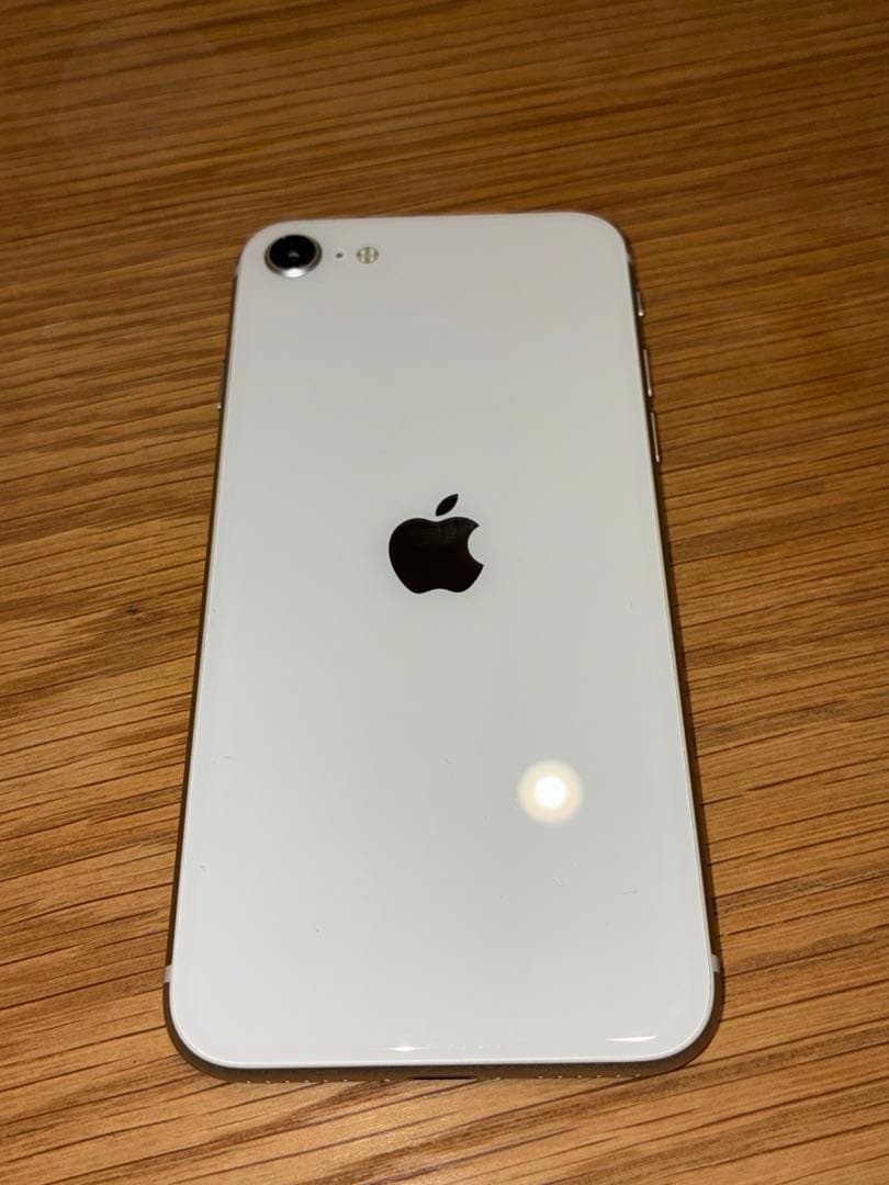Apple iPhone SE3 128GB ホワイト