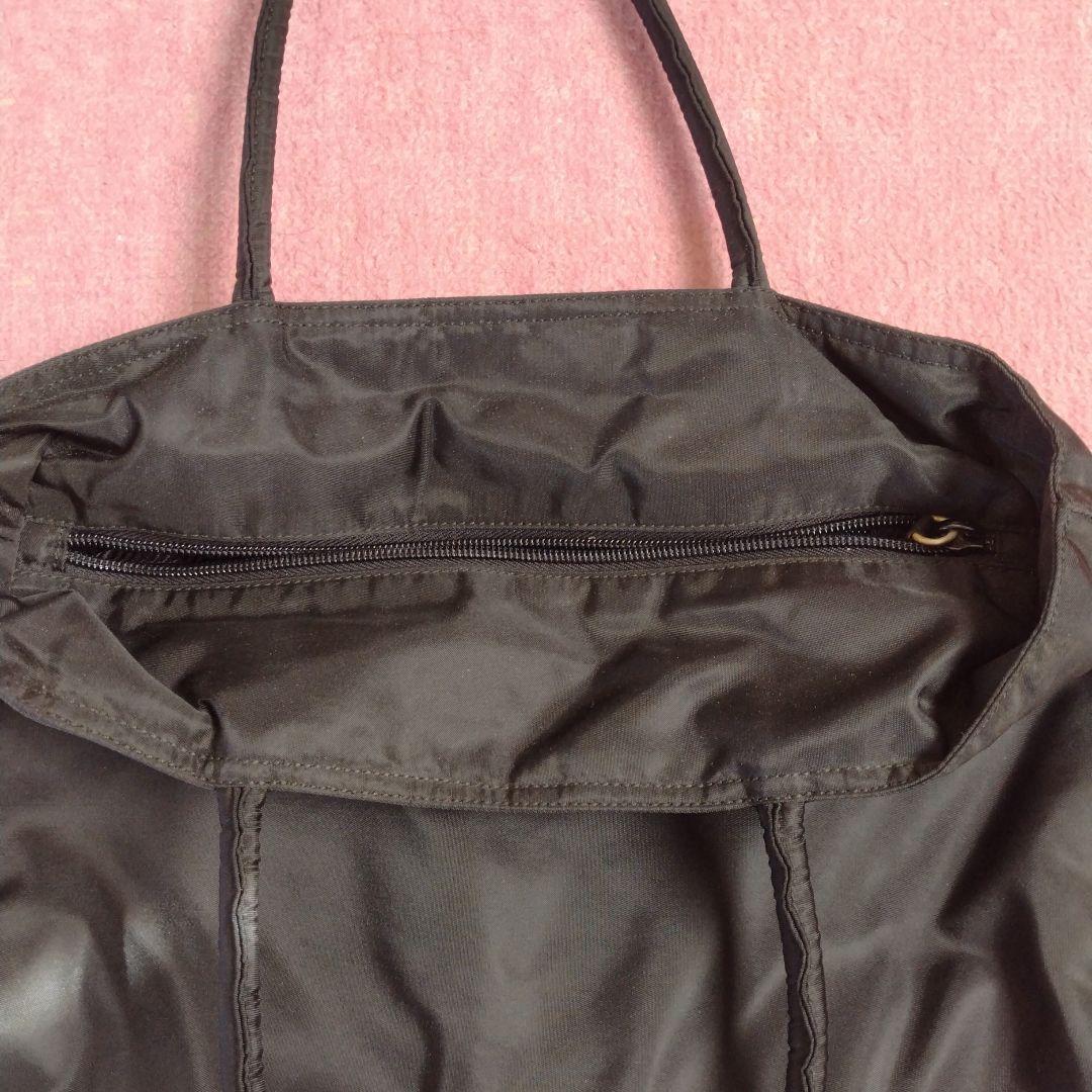 PRADA　ショルダーバッグ　ブラック