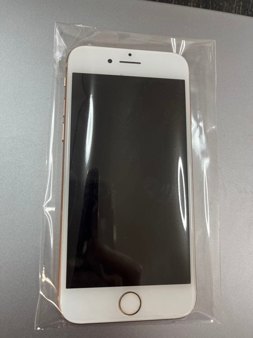 お*り様 Apple iPhone 8 (MQ7A2J/A) 64G SIMロッ