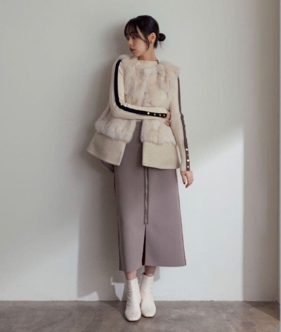 Eimee Lawファー＆メルトンミドル丈ベストジレ