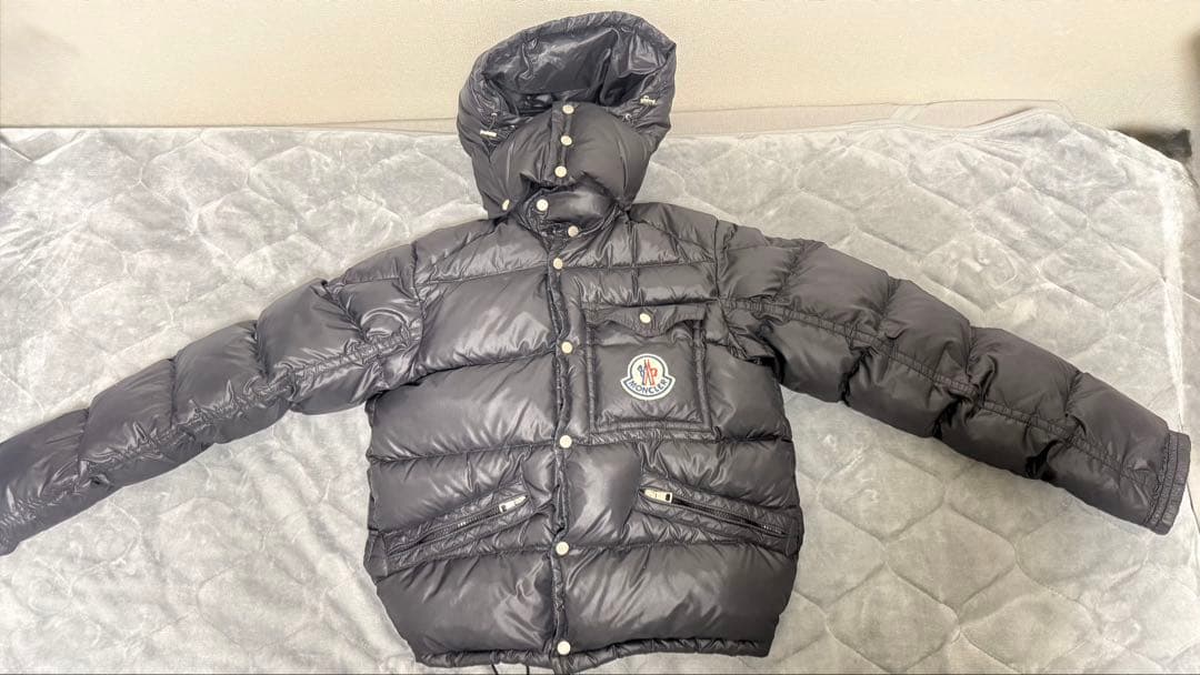 g*p様 Moncler フード付きダウンジャケット 黒