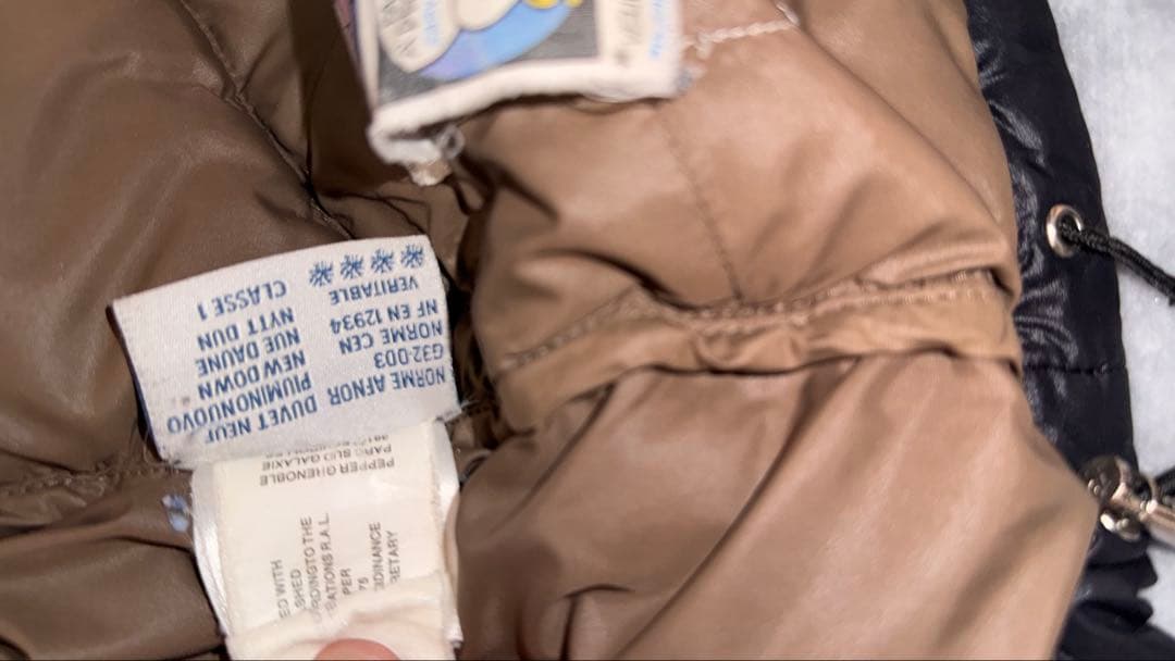 g*p様 Moncler フード付きダウンジャケット 黒