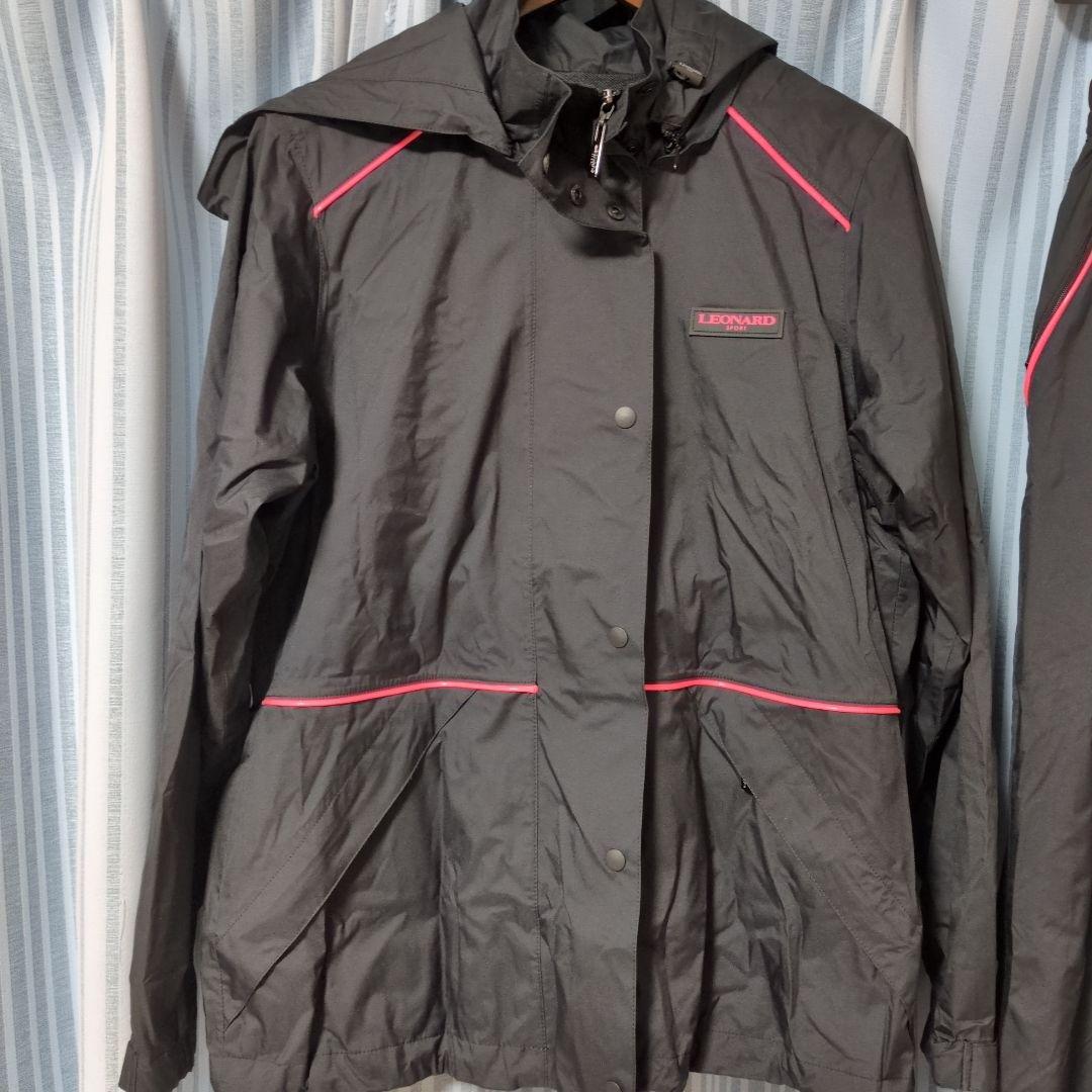 レオナールスポーツ　レインコート 上下　ブラック　M〜Ｌの方に