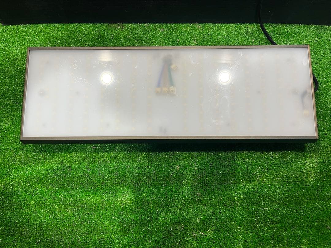 【本体のみ】チヒロ Chihiro VIVIDⅡ60~90cm水槽用LEDライト