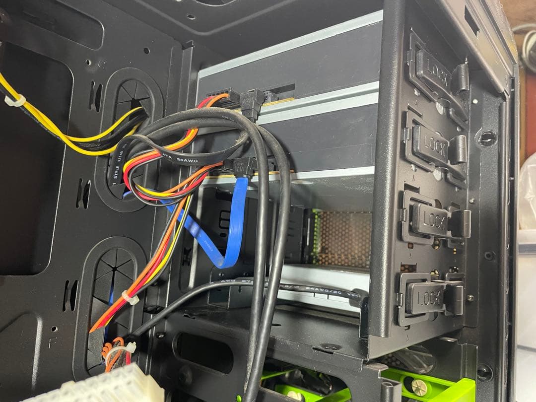 か*ど様 Cooler Master NVIDIAデザイン PCケースジャンク品