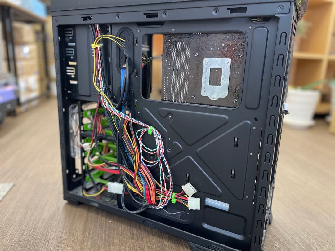 か*ど様 Cooler Master NVIDIAデザイン PCケースジャンク品