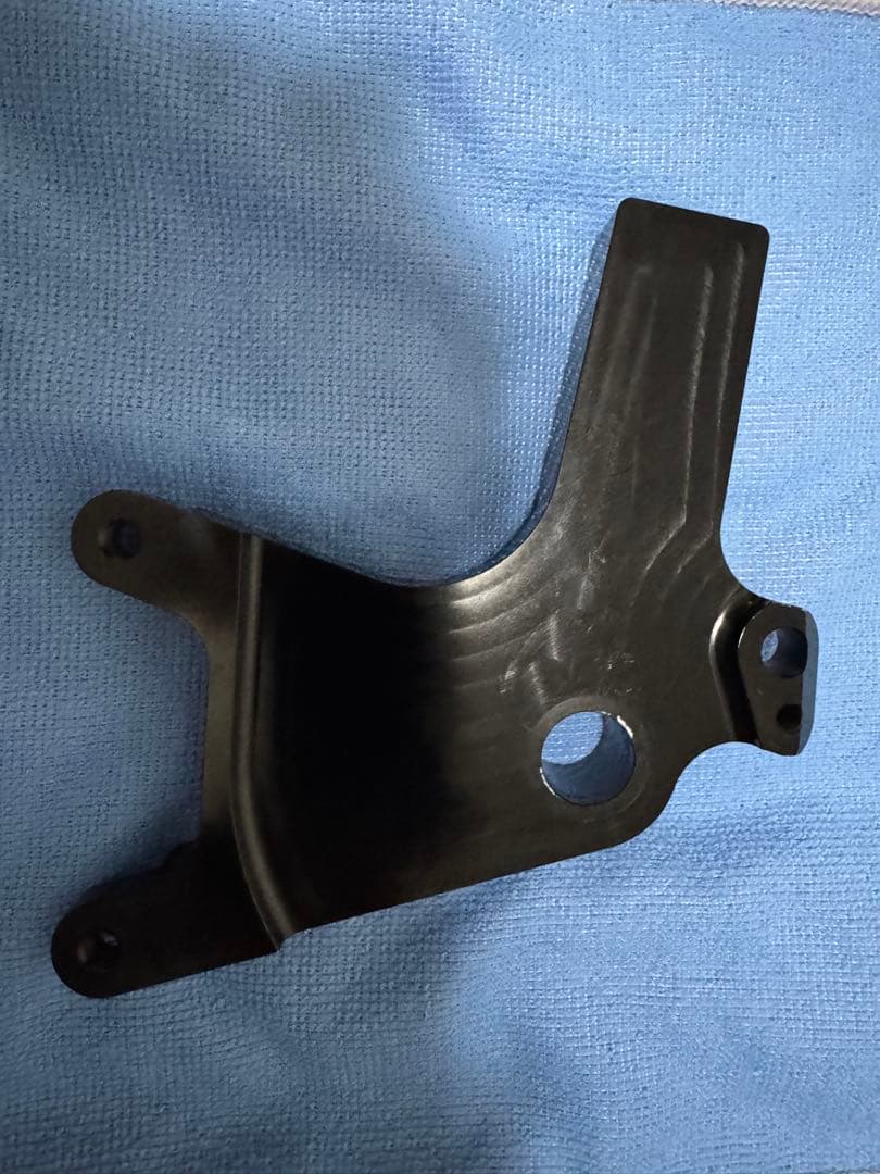 ブレーキキャリパーサポート　コーケン　z900rs