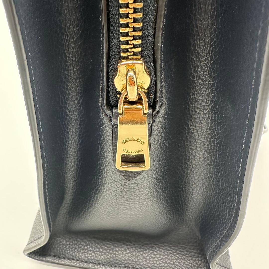 COACH テイタム レザートート ハンド　ビジネスバッグ　ネイビー