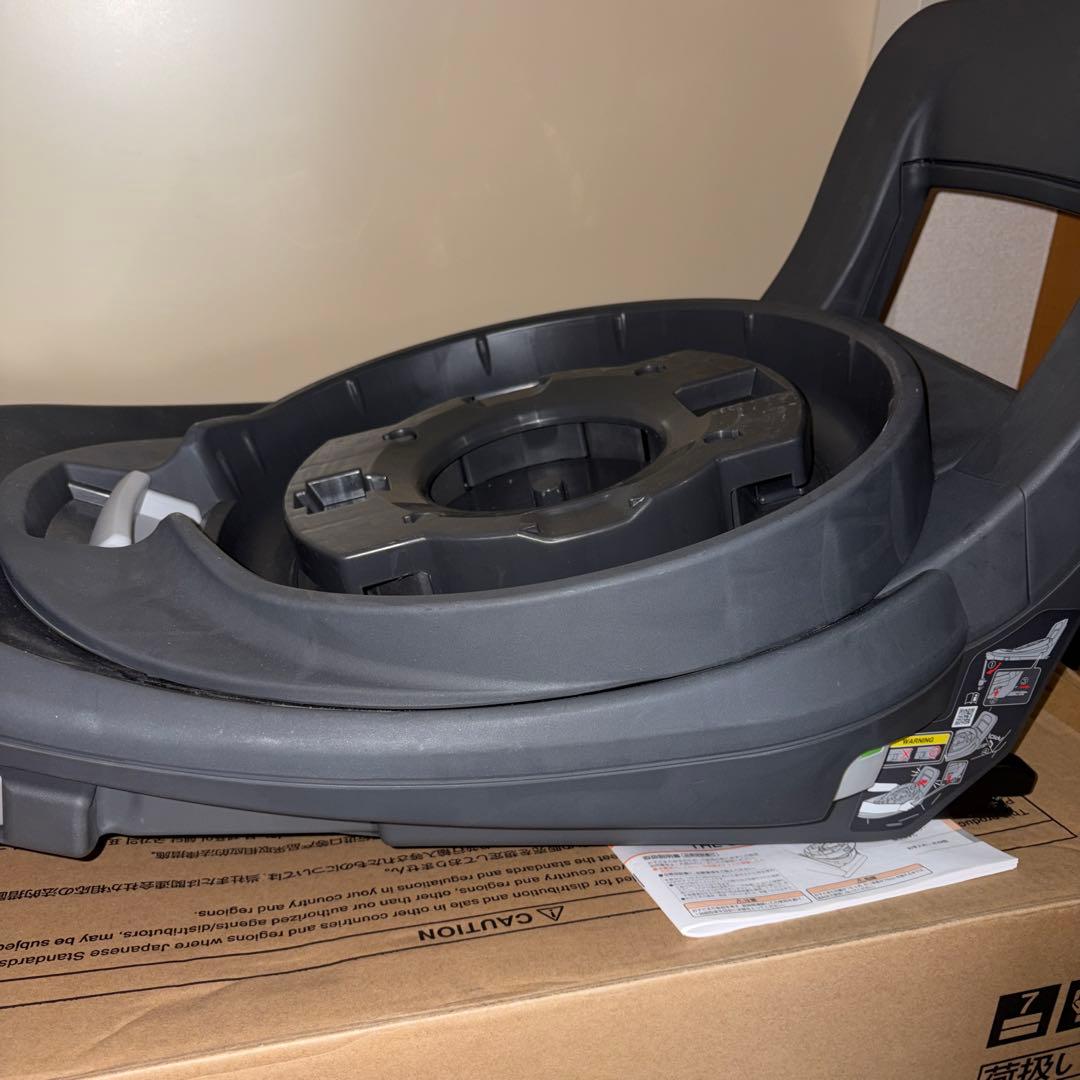 Combi チャイルドシート THE S ISOFIX plus