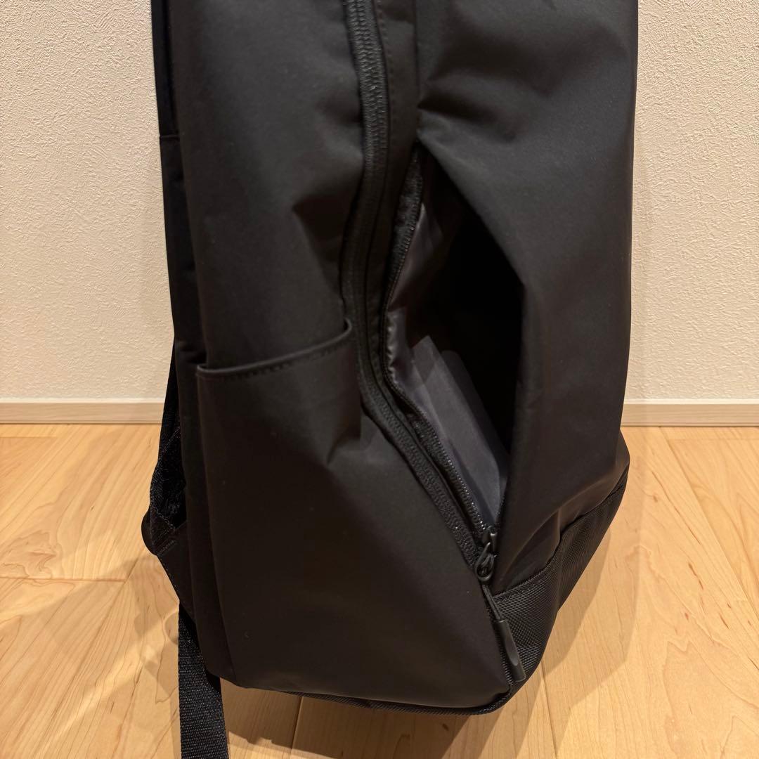 美品✨2025年モデル✨ユニクロ ファンクショナルバックパック 黒　36L