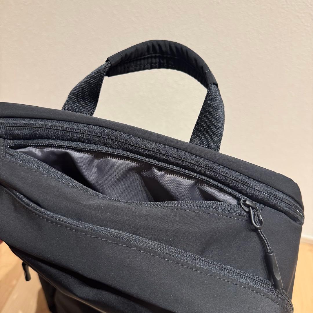 美品✨2025年モデル✨ユニクロ ファンクショナルバックパック 黒　36L