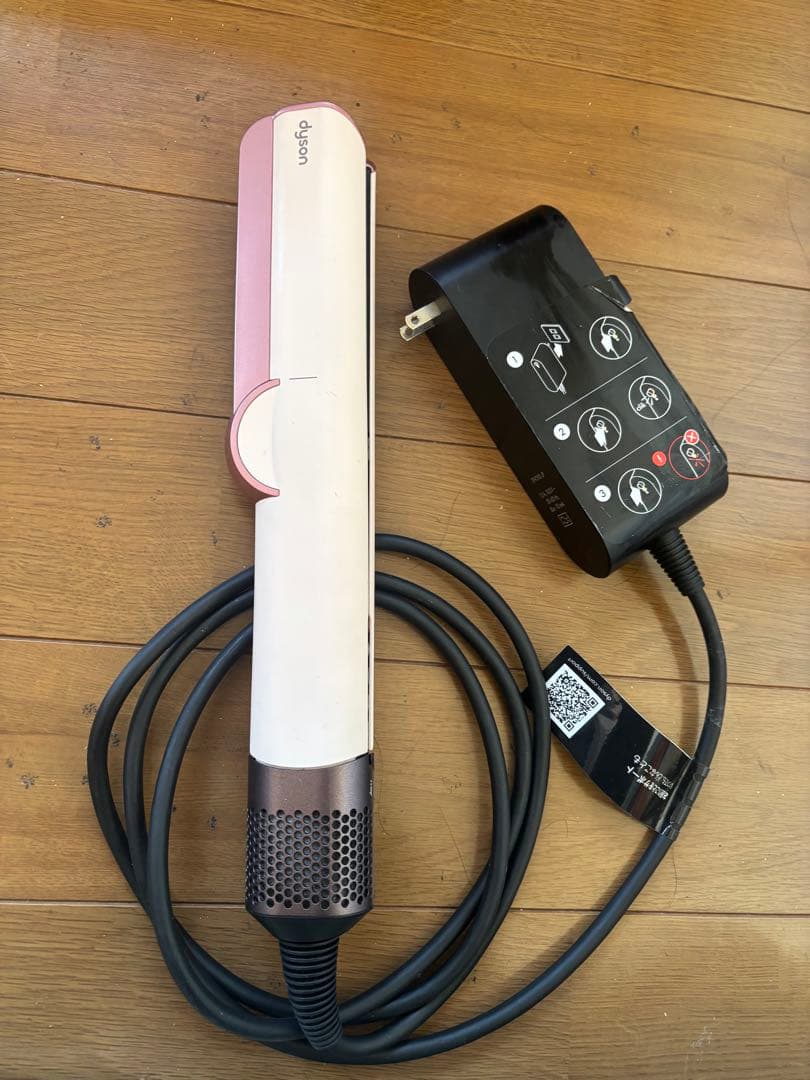 Dyson エアストレート　ホワイト/ピンク