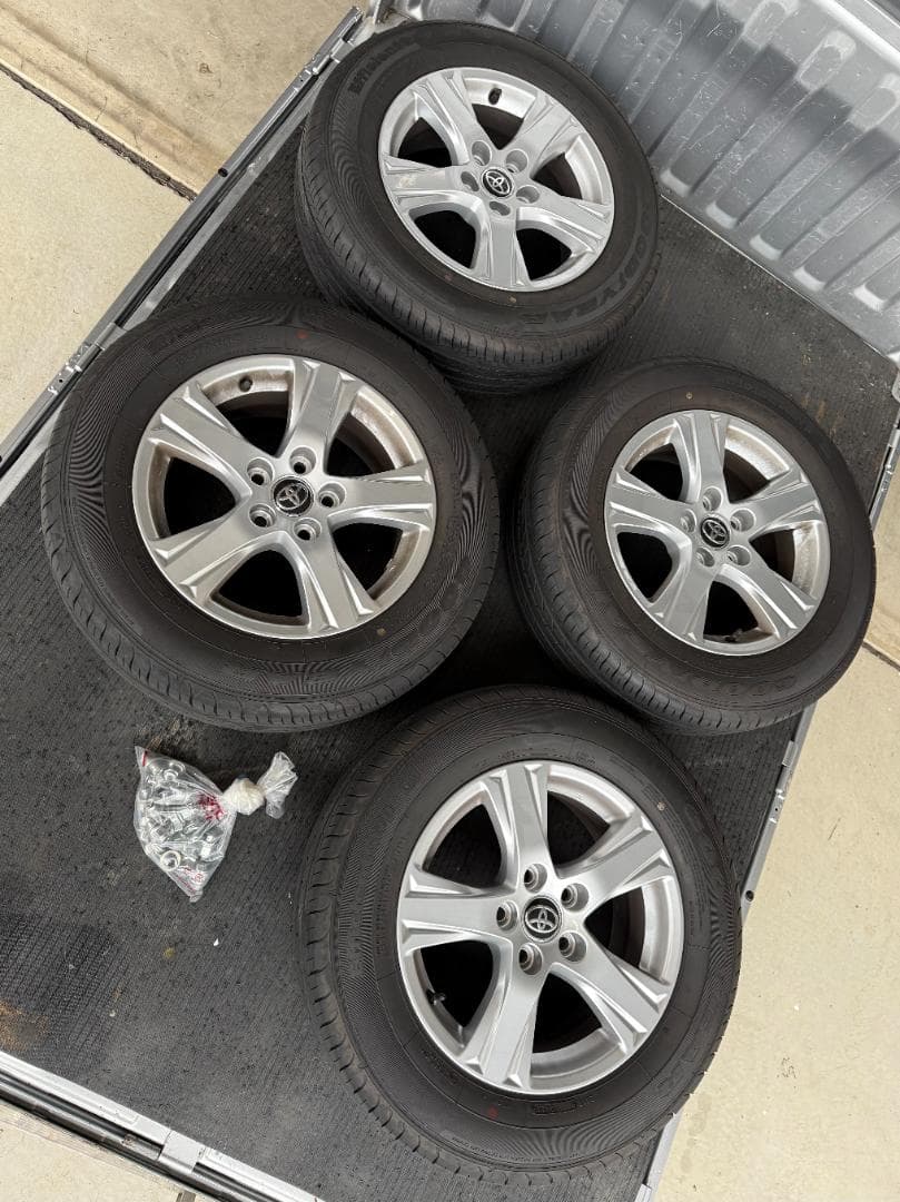 送料込み！アルファード30 純正 16インチ タイヤホイール セット ナット付き