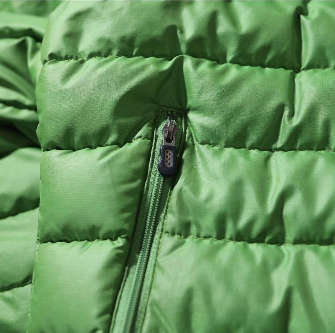 Patagonia 緑色ダウンジャケット