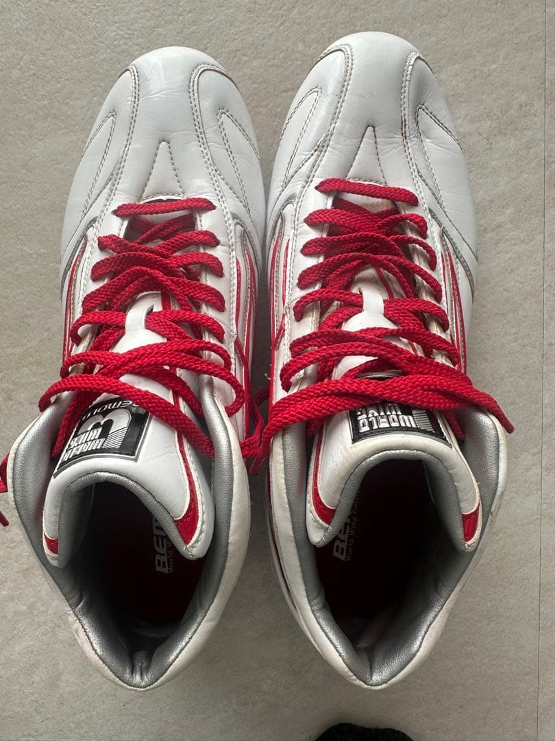 ビモロ スパイク ホワイト/レッド 26cm