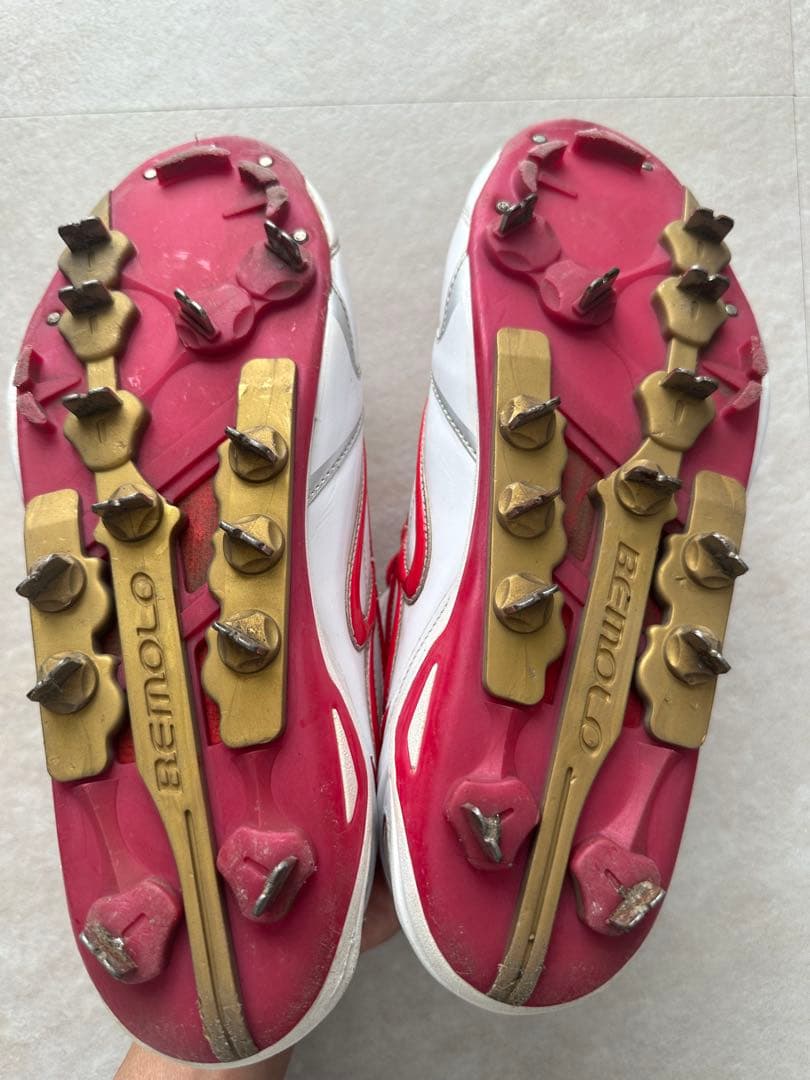 ビモロ スパイク ホワイト/レッド 26cm