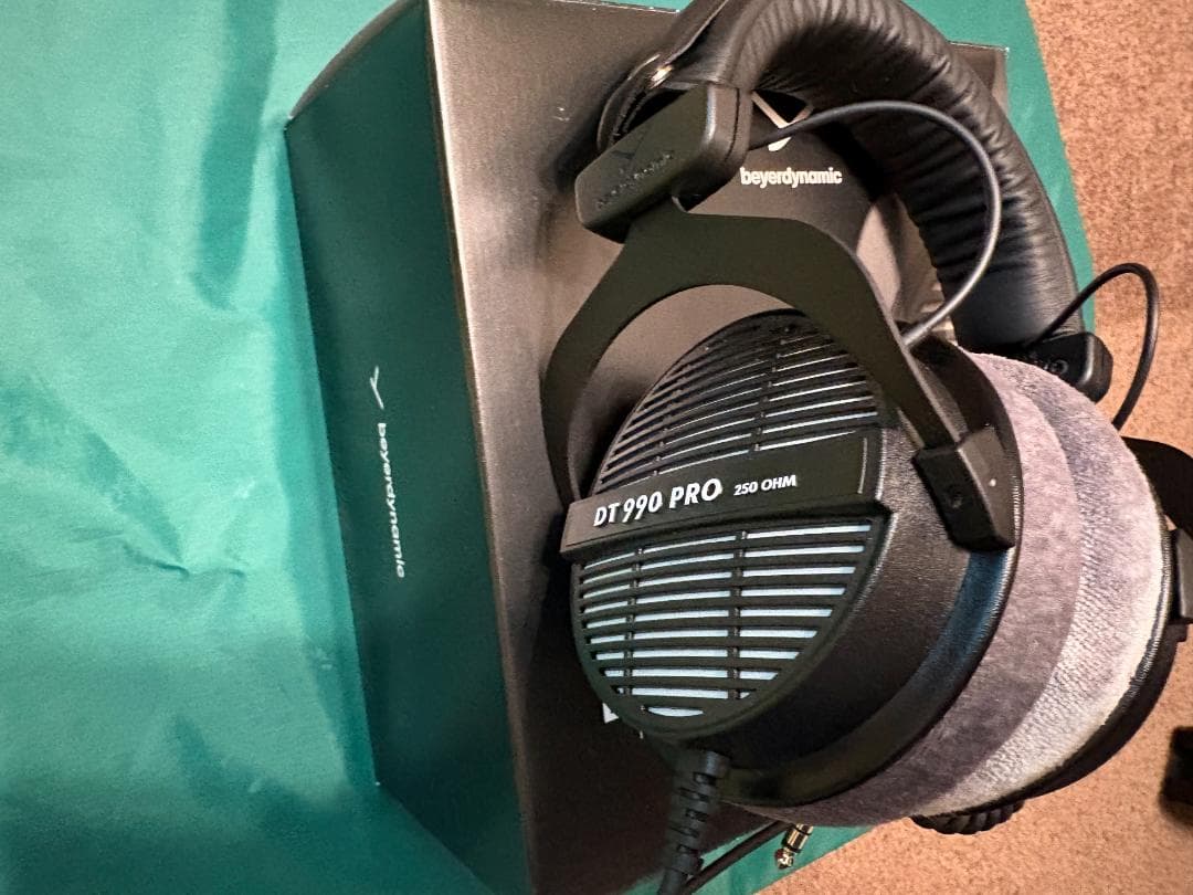 beyerdynamic DT990PRO 開放型モニターヘッドホン
